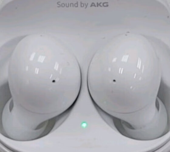 用后实情讲解三星galaxy buds pro与akg n400那个好？对比哪款性价比更高